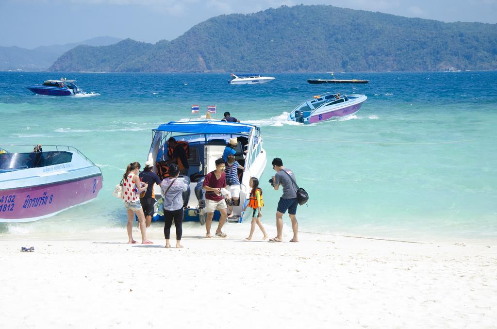 Coral Island Resort Phuket Exterior foto