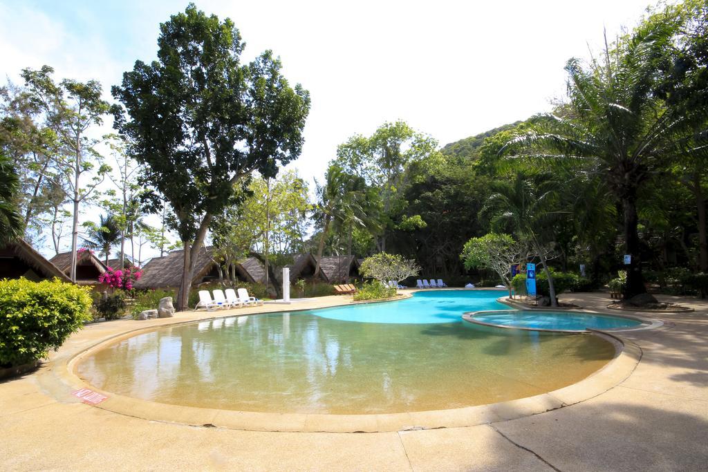 Coral Island Resort Phuket Exterior foto