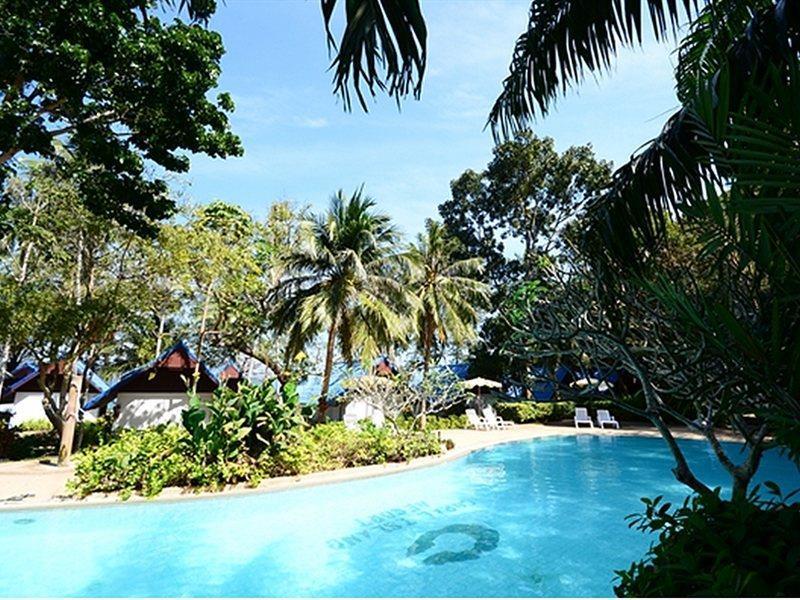Coral Island Resort Phuket Exterior foto