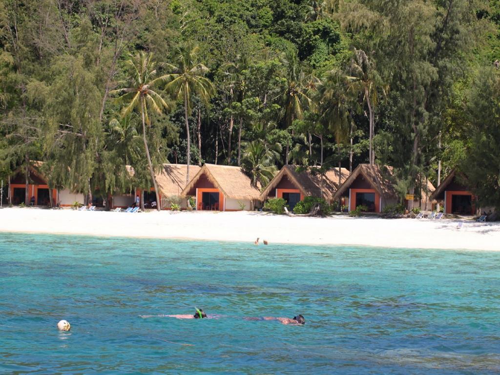 Coral Island Resort Phuket Exterior foto